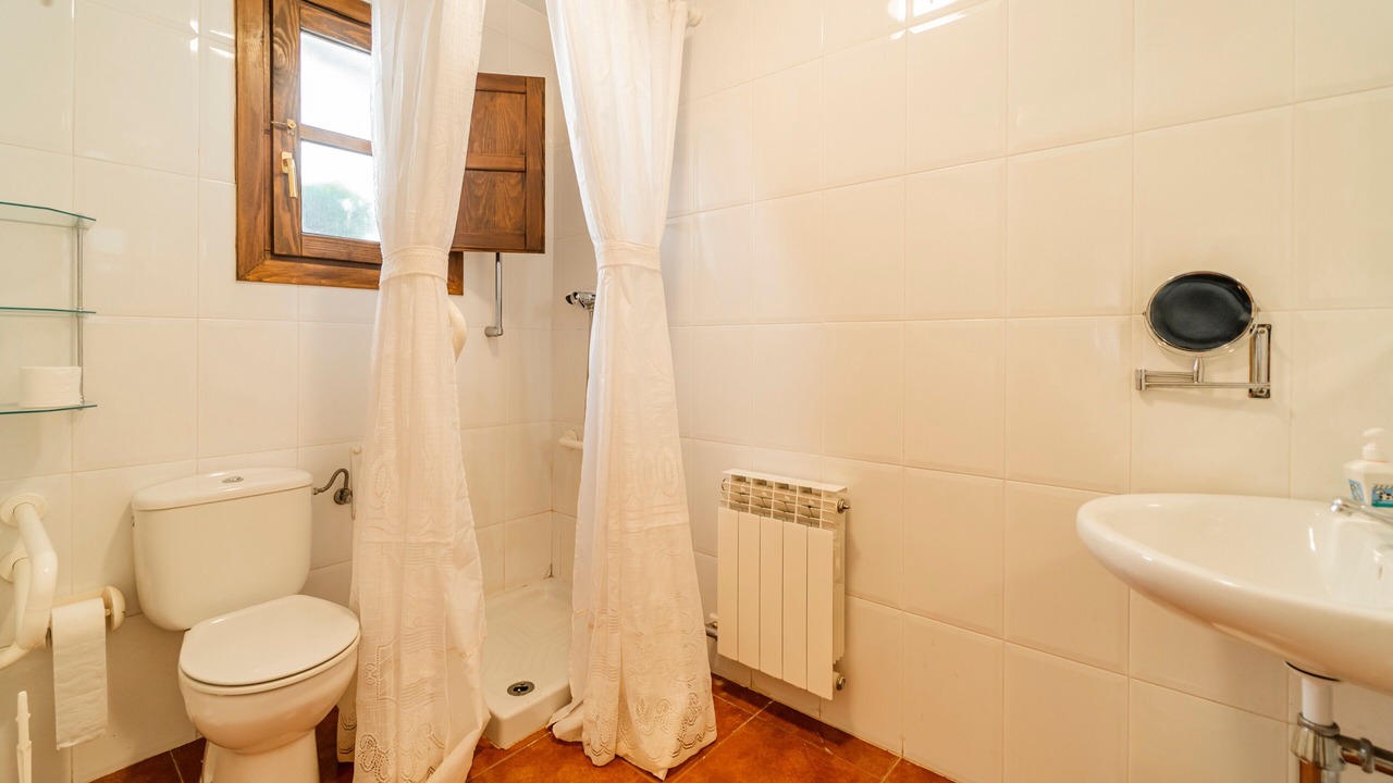 Photo of Bathroom in Urrez