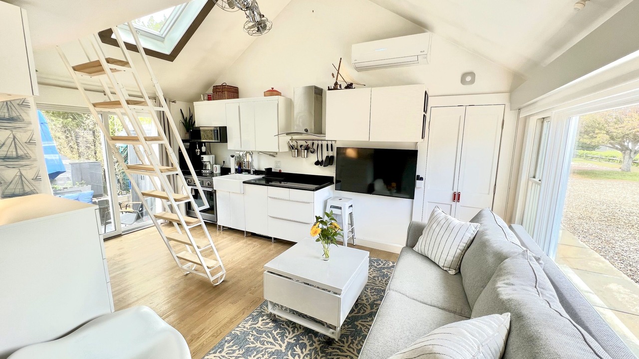 Photo of Livingroom in Provincetown