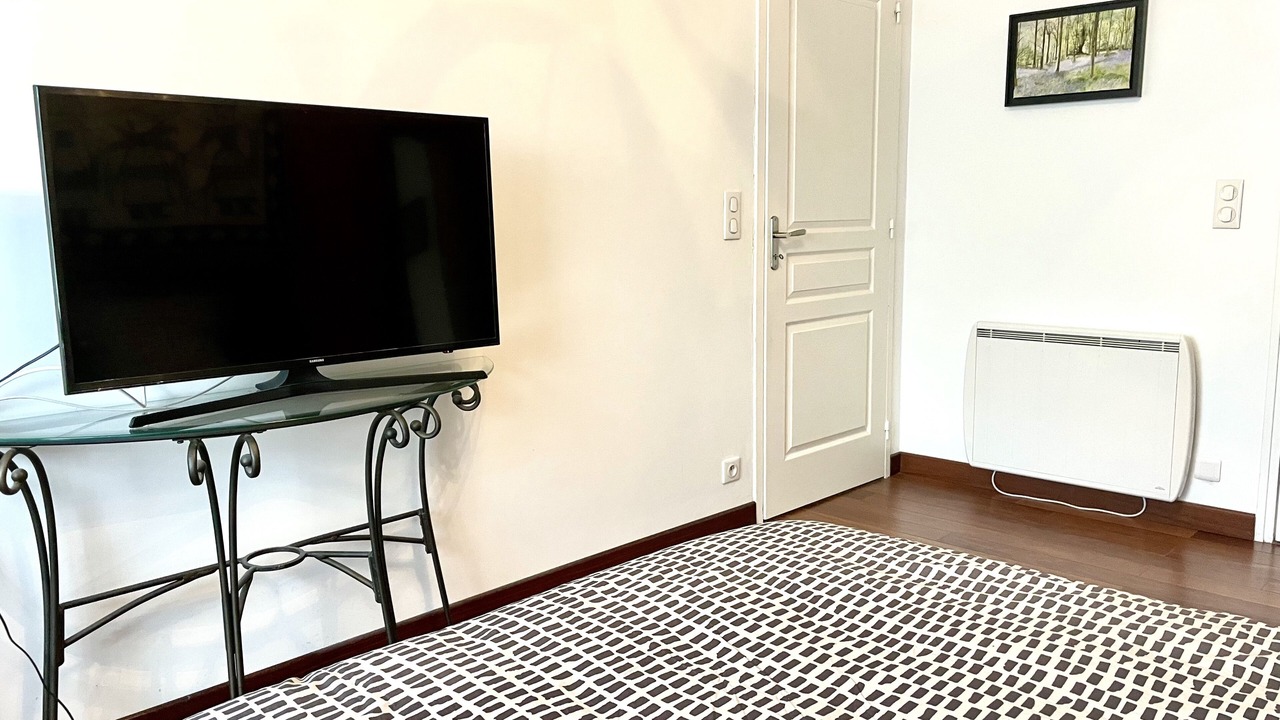 Photo of Bedroom in Benouville