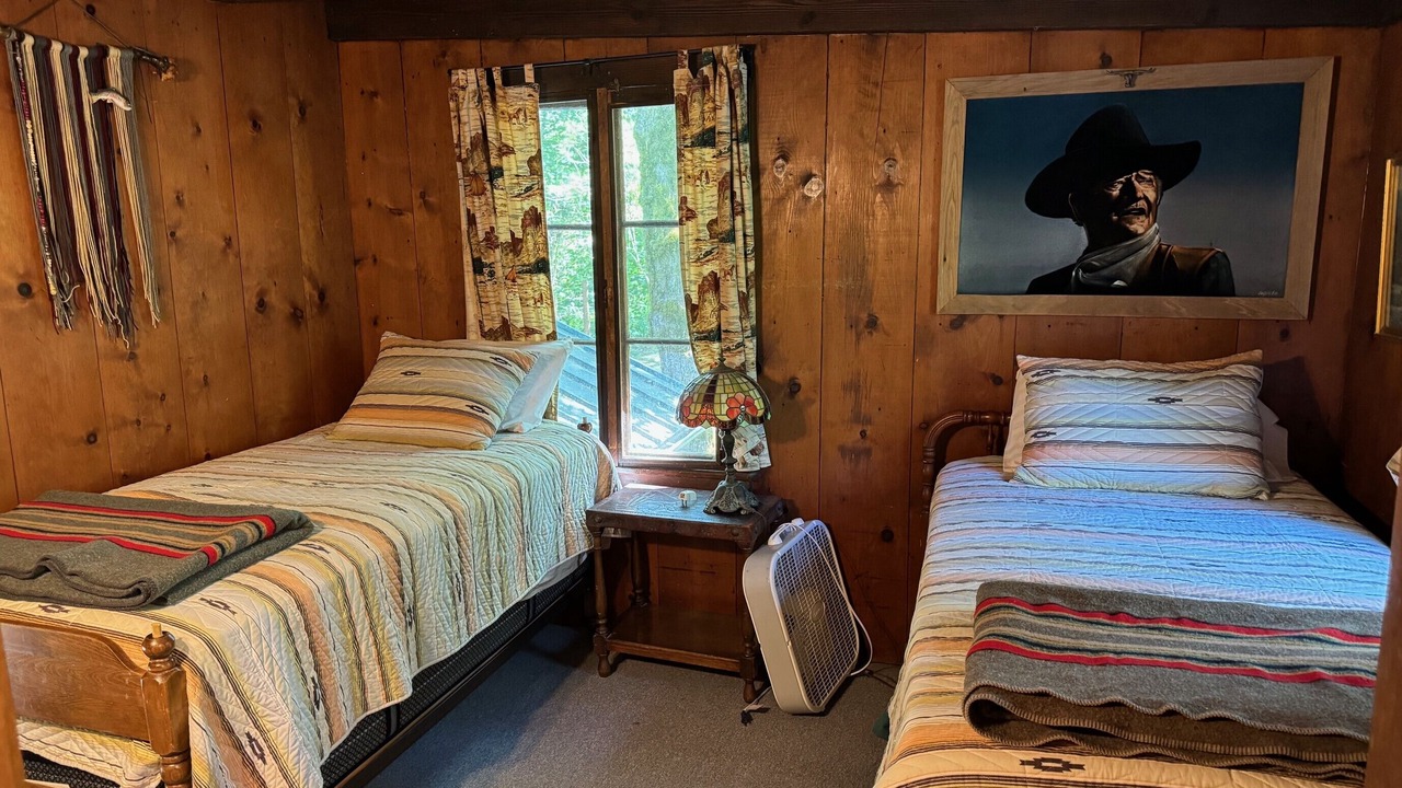Photo of Bedroom in Grants Pass