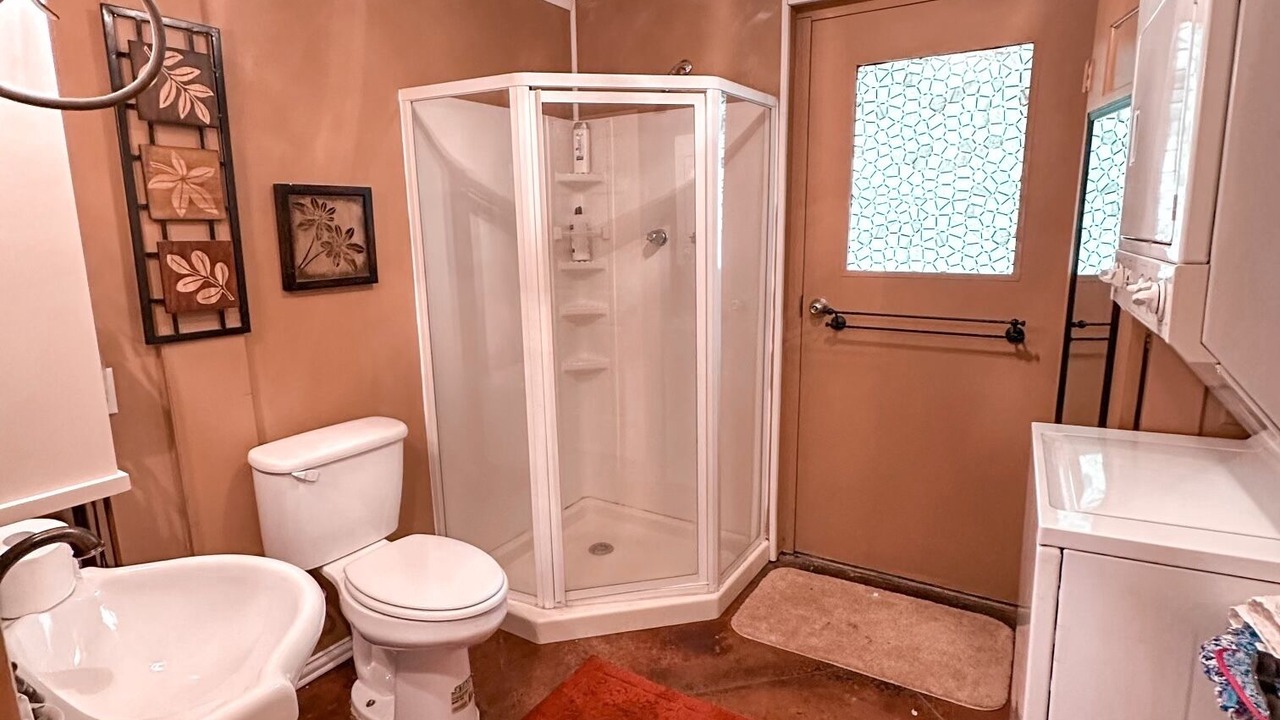 Photo of Bathroom in Cason