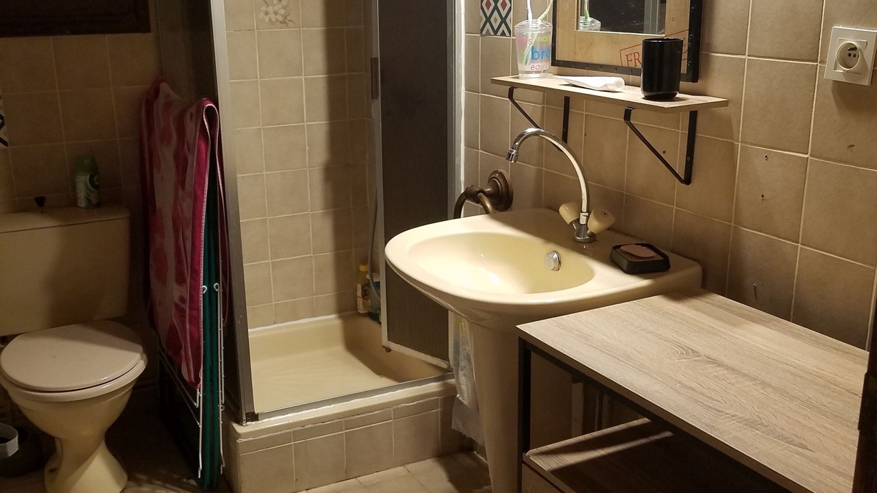Photo of Bathroom in Saint-Aventin