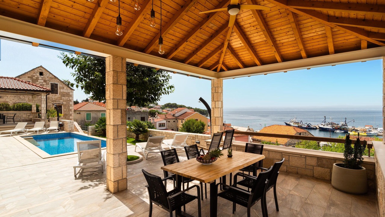 Photo of Outdoor in Sumartin