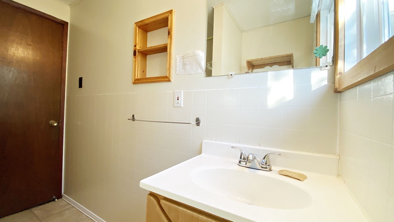 Photo of Bathroom in Falcon Lake