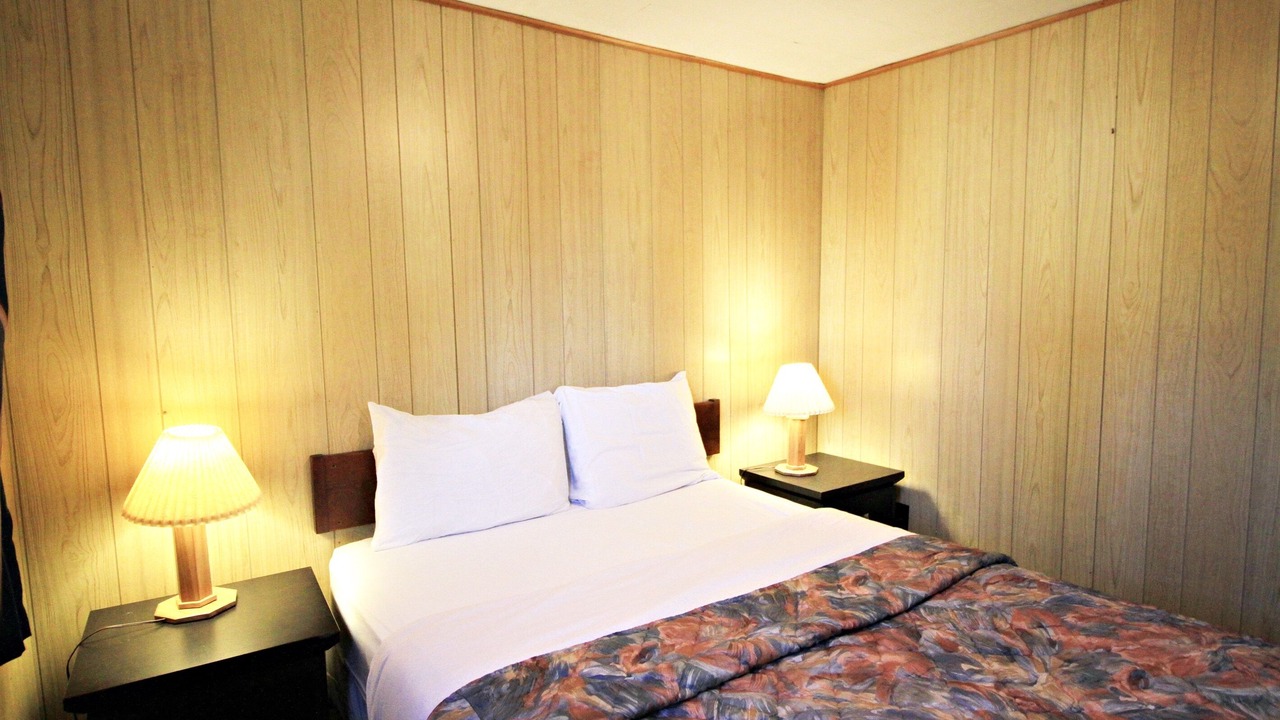 Photo of Bedroom in Falcon Lake