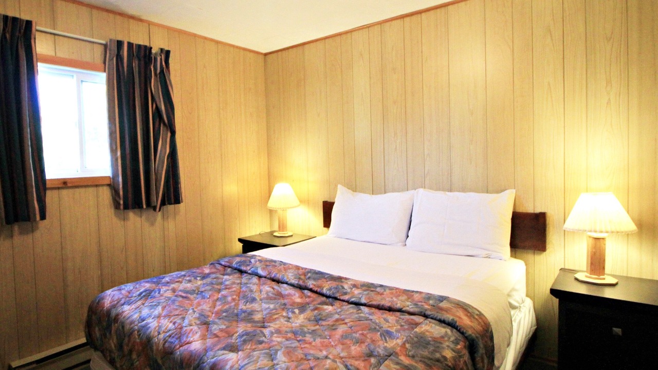 Photo of Bedroom in Falcon Lake