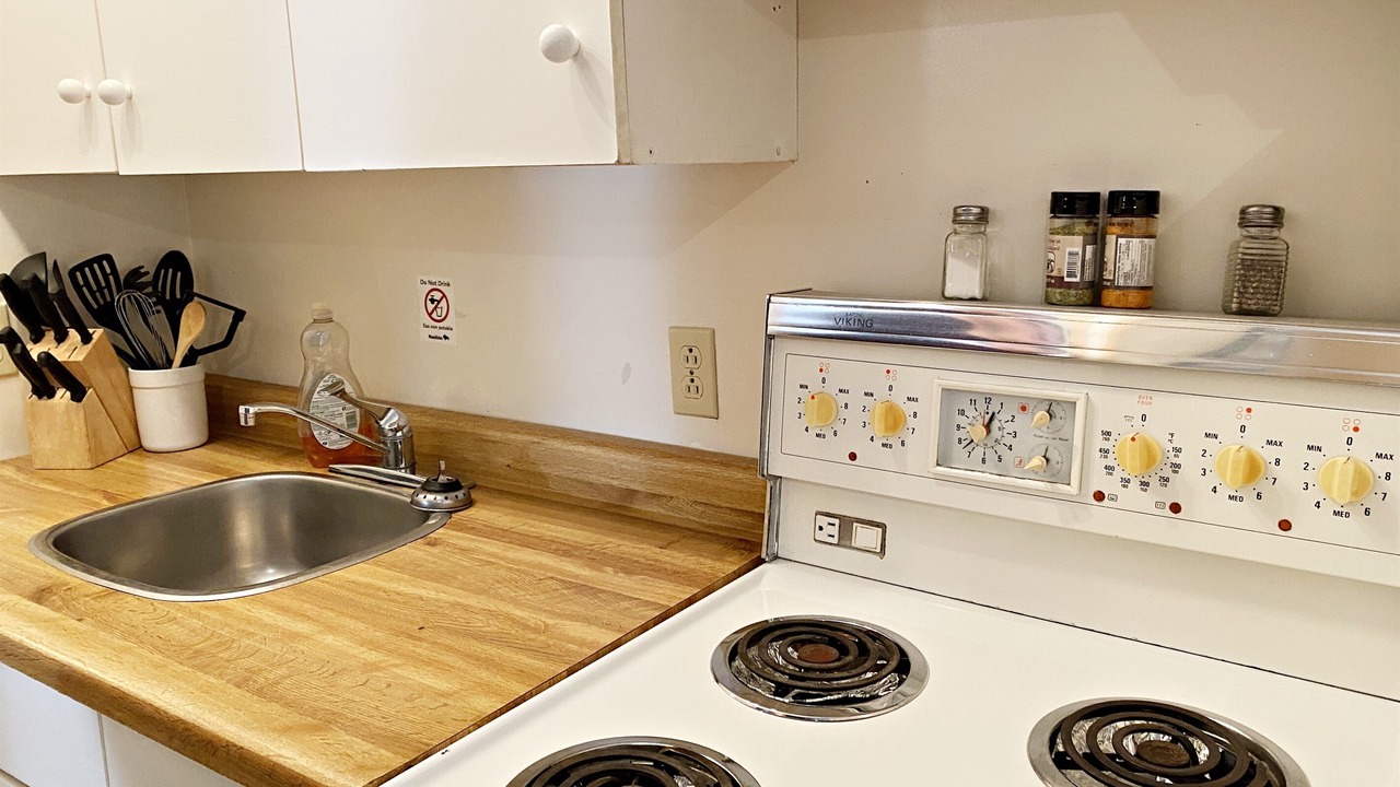Photo of Kitchen in Falcon Lake