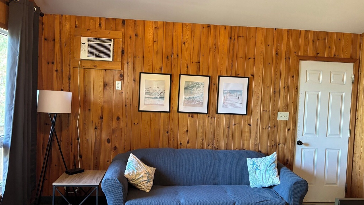 Photo of Livingroom in Falcon Lake