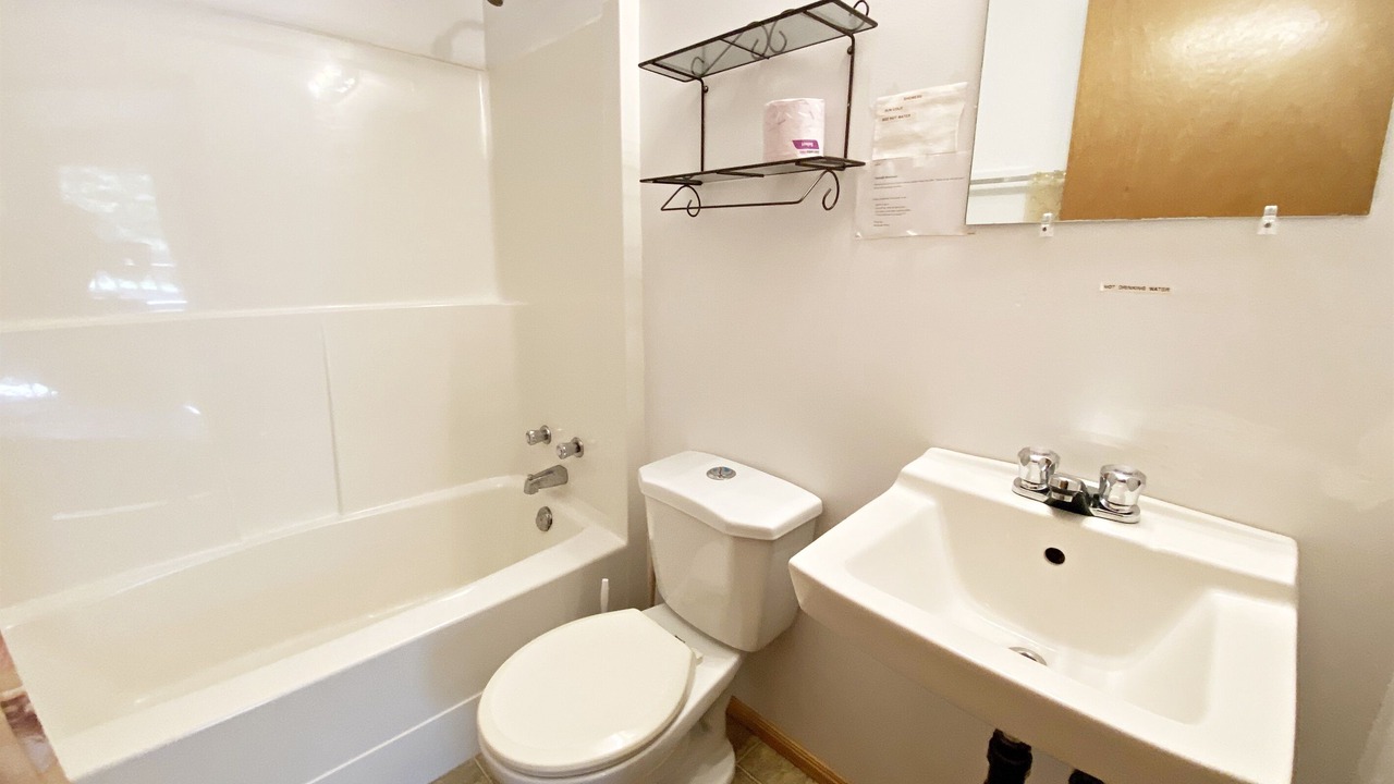 Photo of Bathroom in Falcon Lake