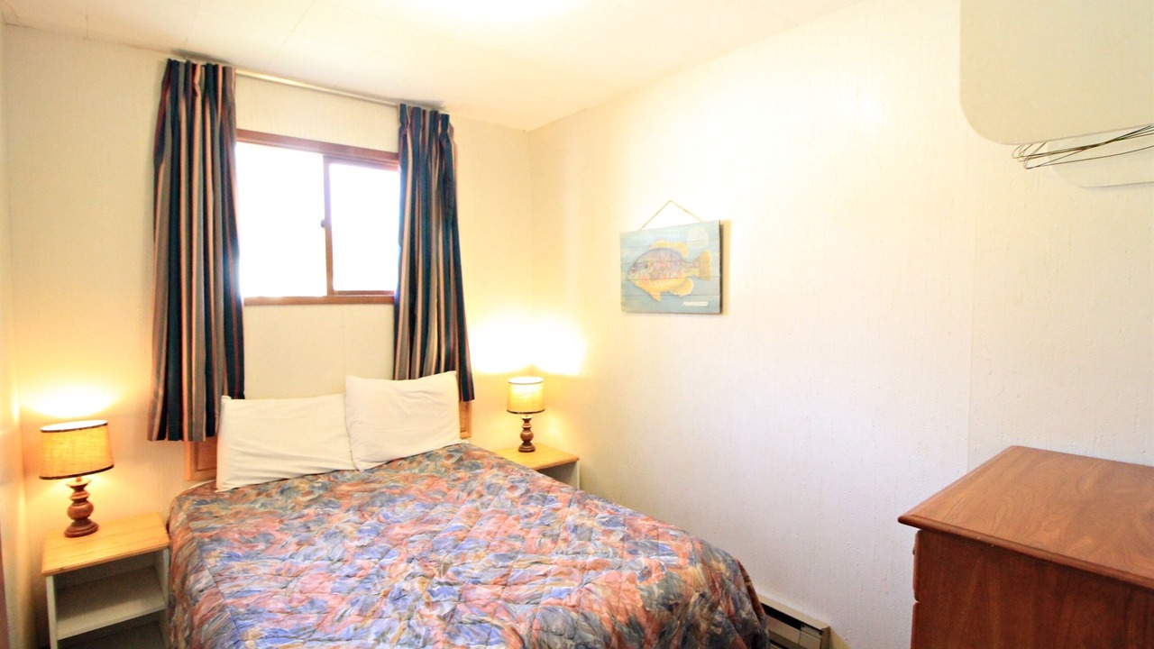 Photo of Bedroom in Falcon Lake