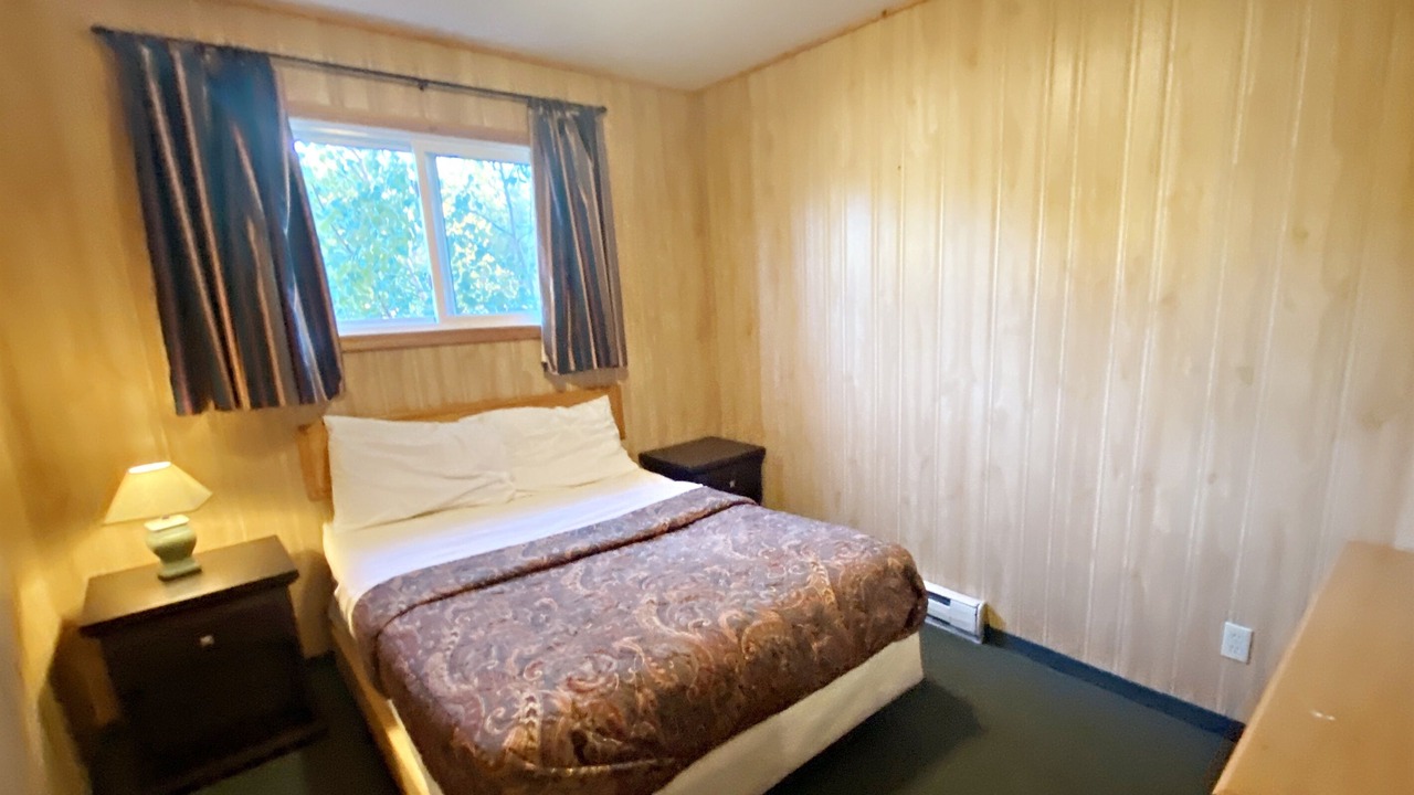 Photo of Bedroom in Falcon Lake