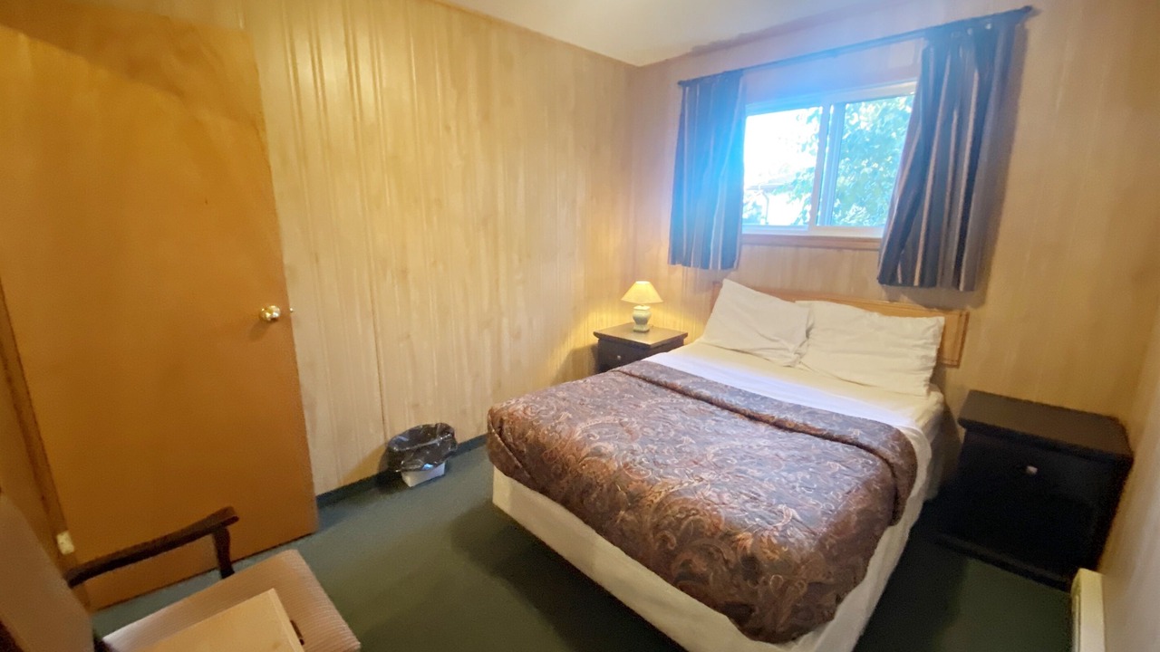 Photo of Bedroom in Falcon Lake