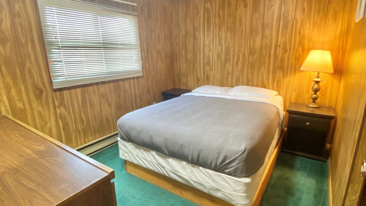 Photo of Bedroom in Falcon Lake