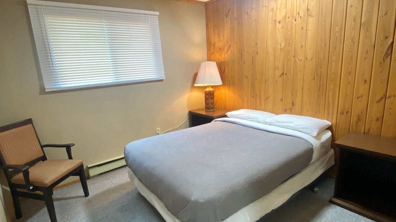 Photo of Bedroom in Falcon Lake