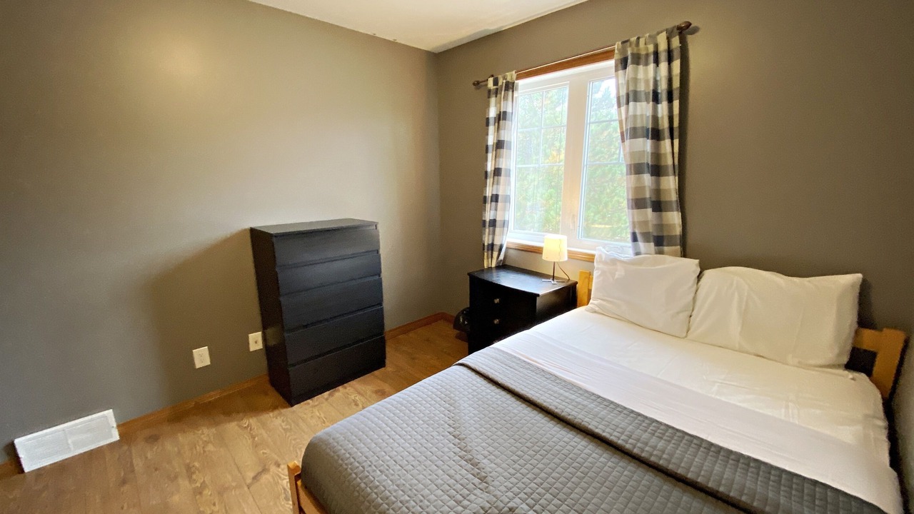Photo of Bedroom in Falcon Lake
