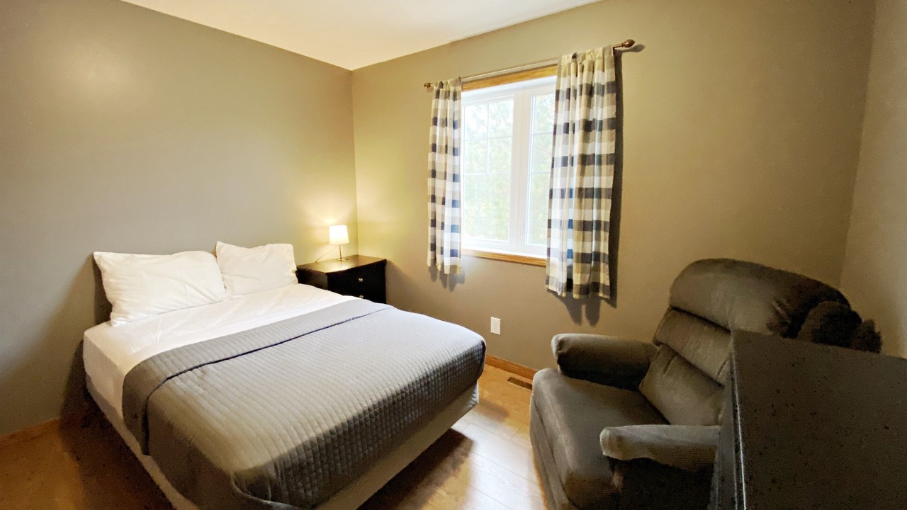 Photo of Bedroom in Falcon Lake