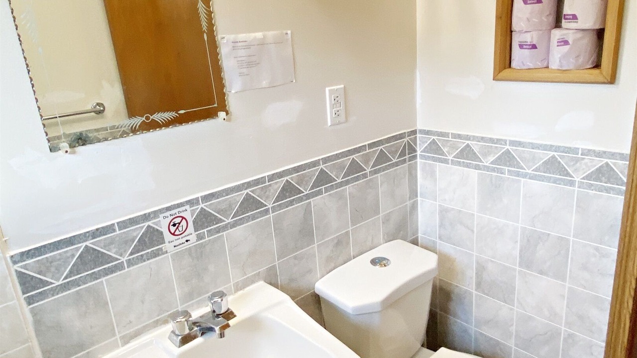 Photo of Bathroom in Falcon Lake