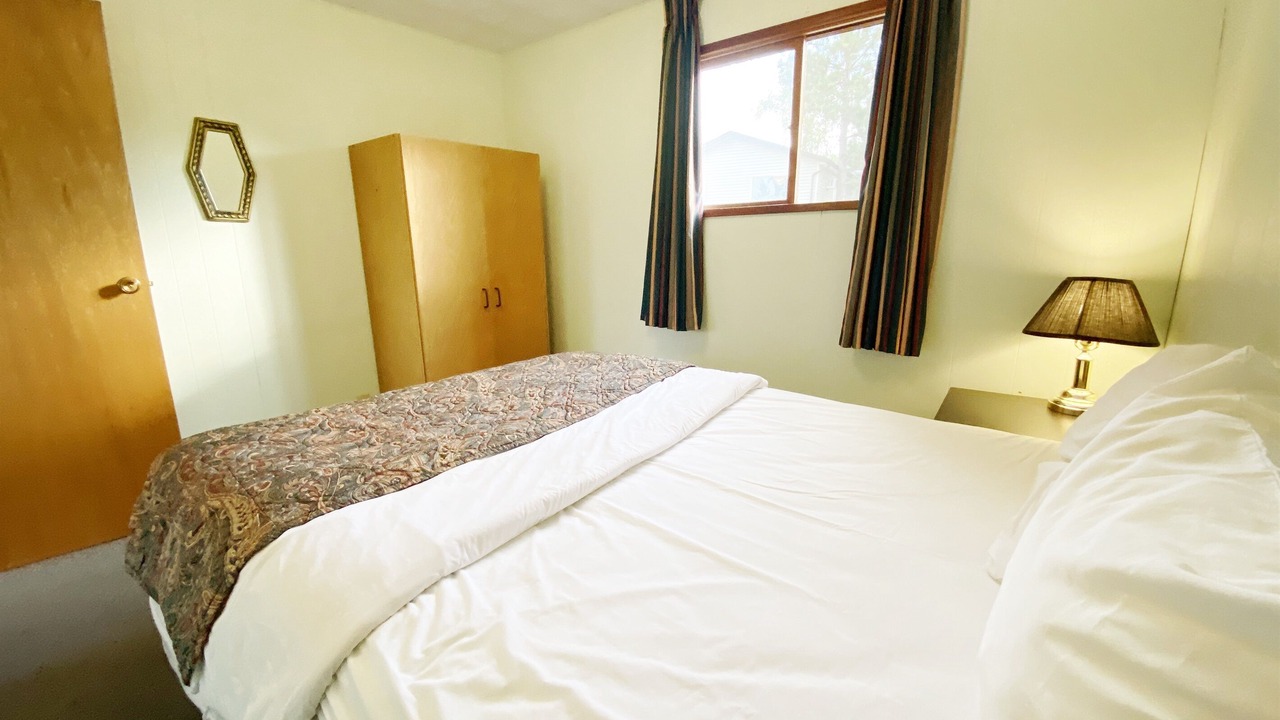 Photo of Bedroom in Falcon Lake