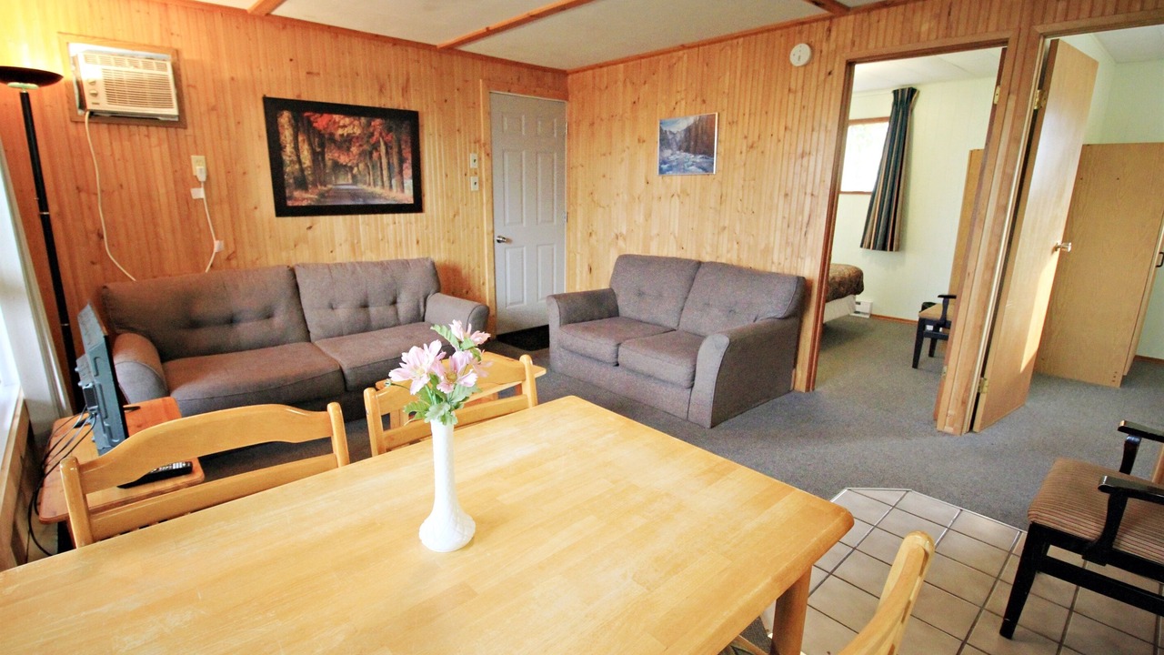 Photo of Livingroom in Falcon Lake