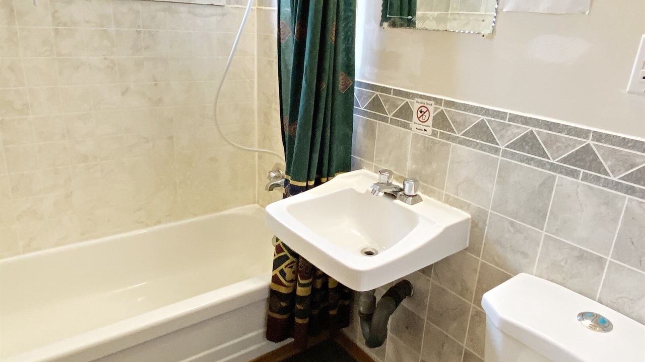 Photo of Bathroom in Falcon Lake