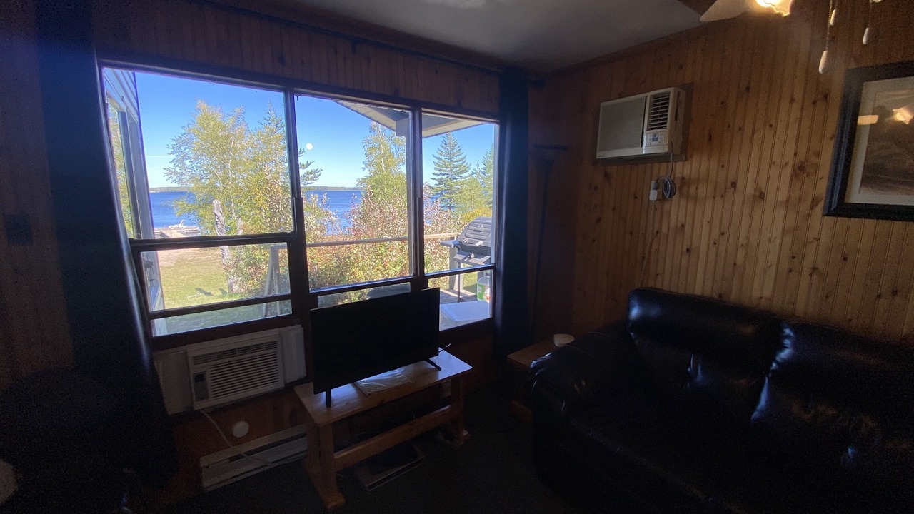 Photo of Livingroom in Falcon Lake