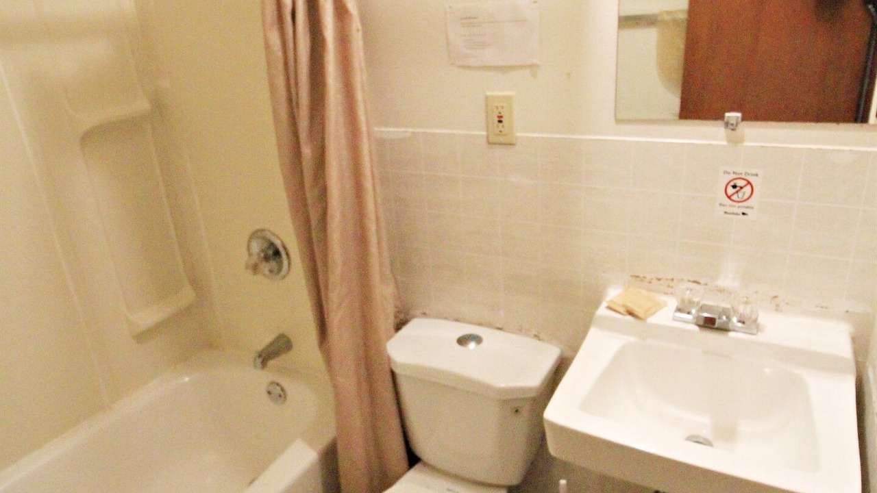 Photo of Bathroom in Falcon Lake