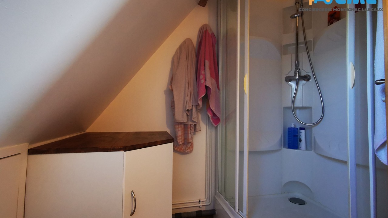 Photo of Bathroom in Plazac