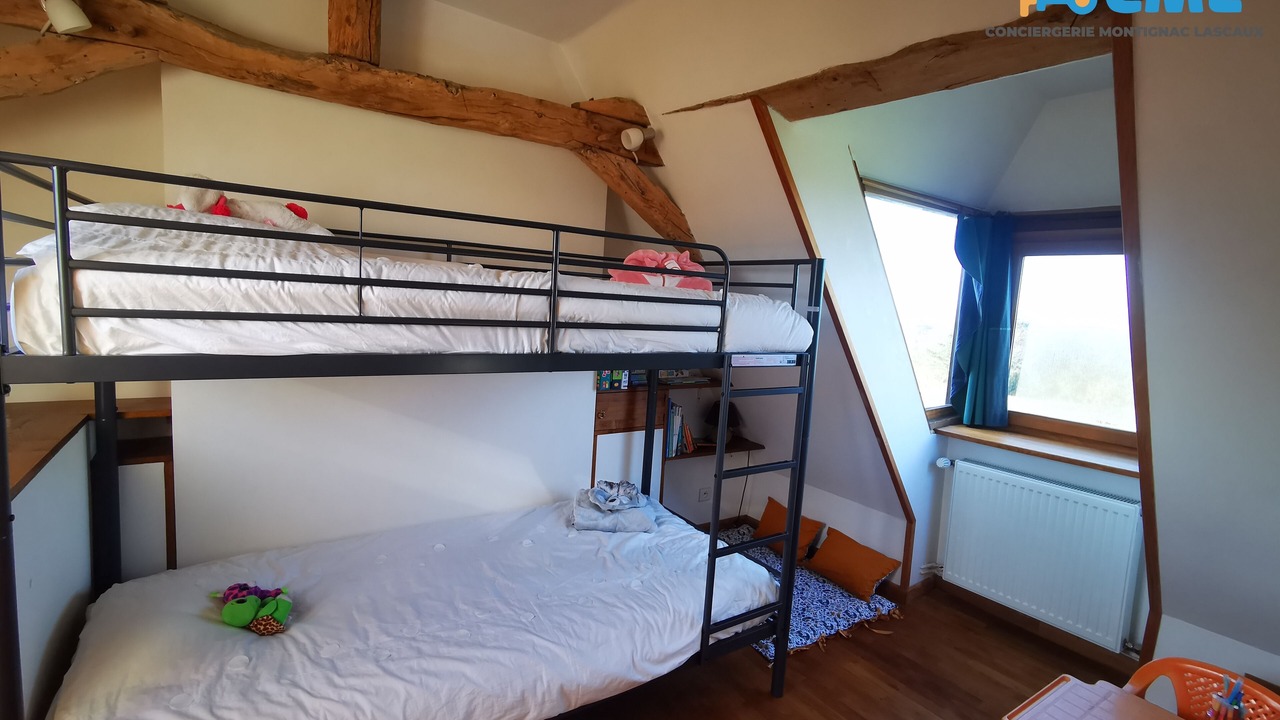 Photo of Bedroom in Plazac