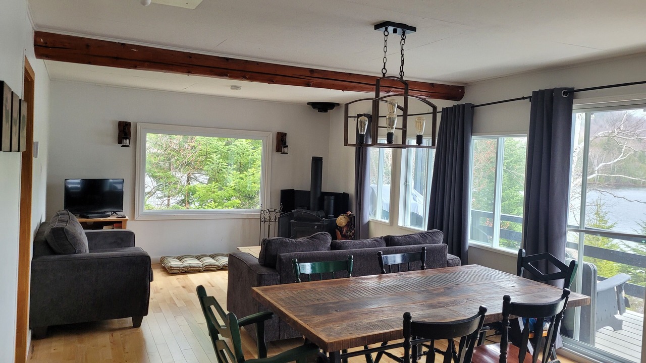 Photo of Livingroom in Notre-Dame-de-la-Merci