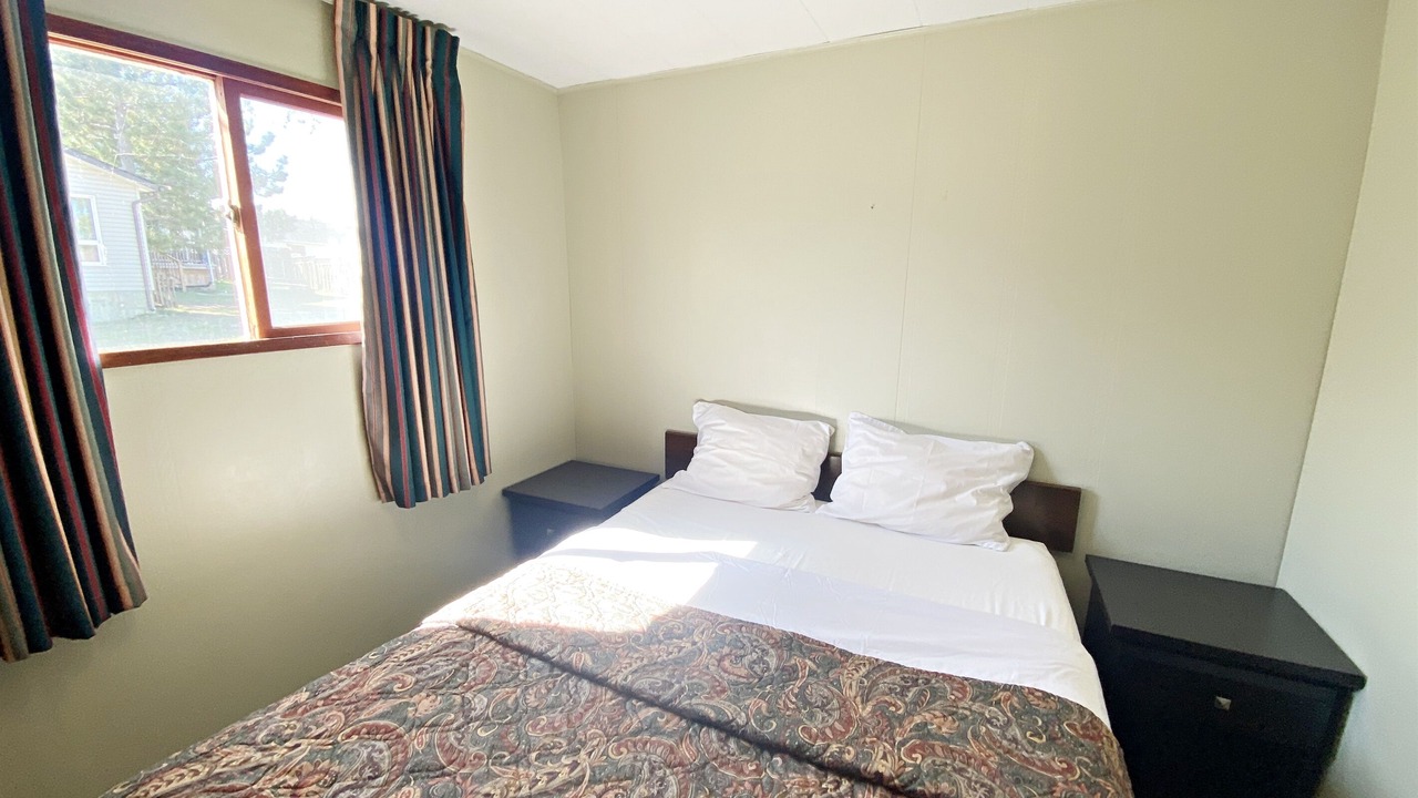 Photo of Bedroom in Falcon Lake