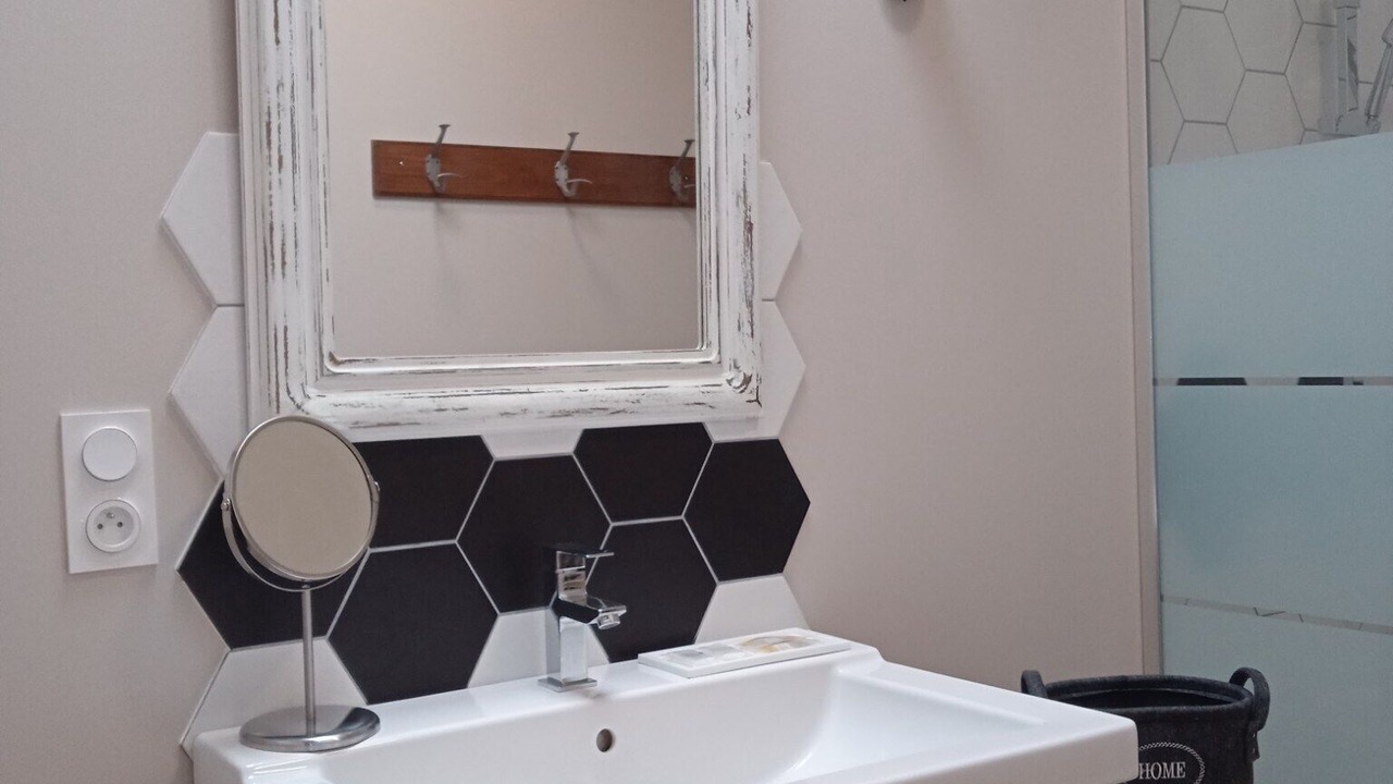 Photo of Bathroom in La Chapelle-Janson