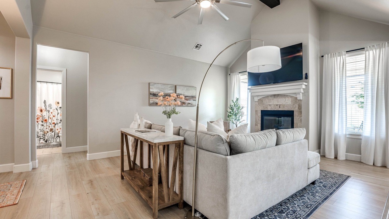 Photo of Livingroom in Oklahoma City