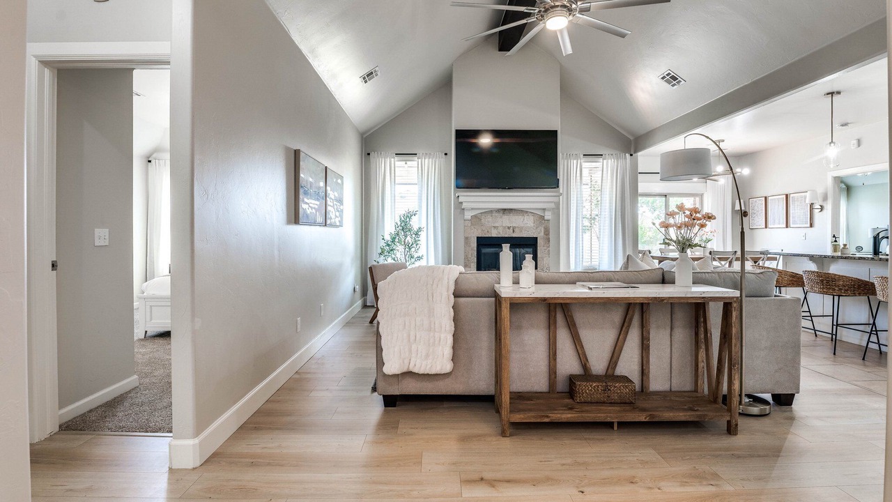 Photo of Livingroom in Oklahoma City