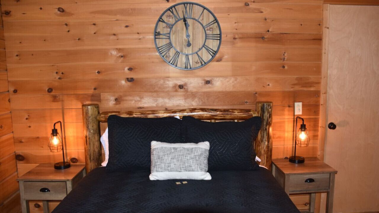 Photo of Bedroom in Townsend