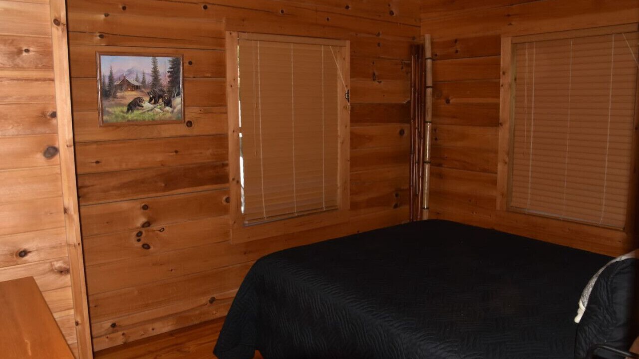 Photo of Bedroom in Townsend