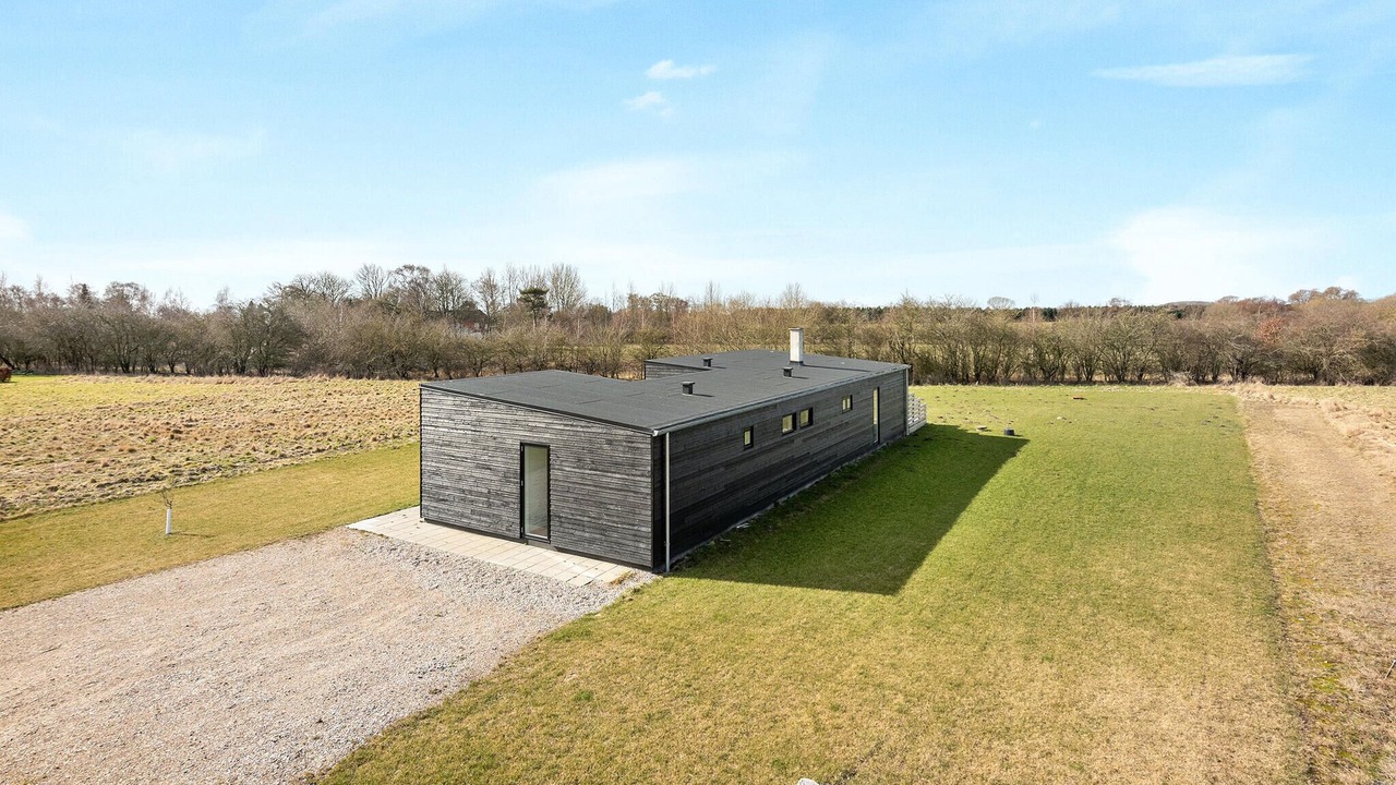 Photo of Others in Arø