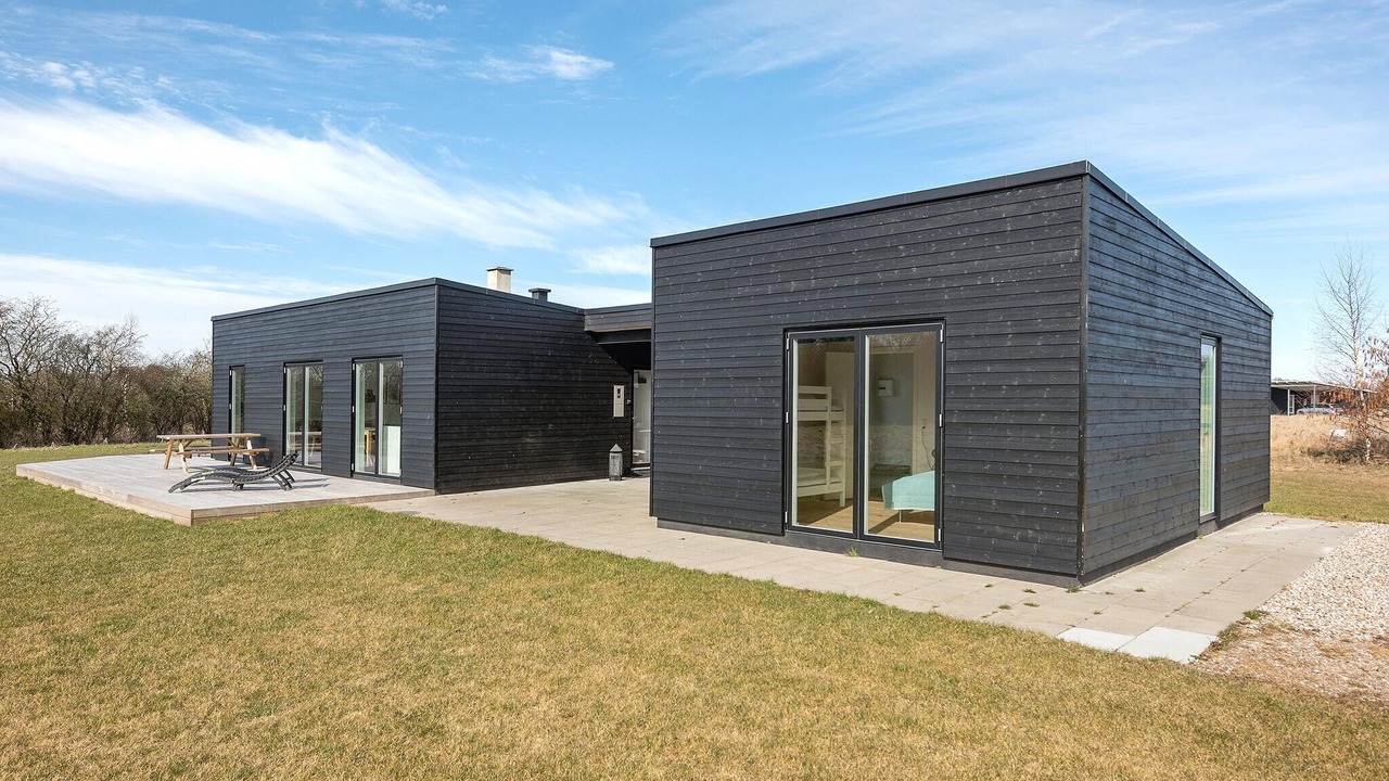 Photo of Others in Arø