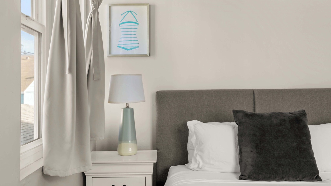 Photo of Bedroom in Mission Beach