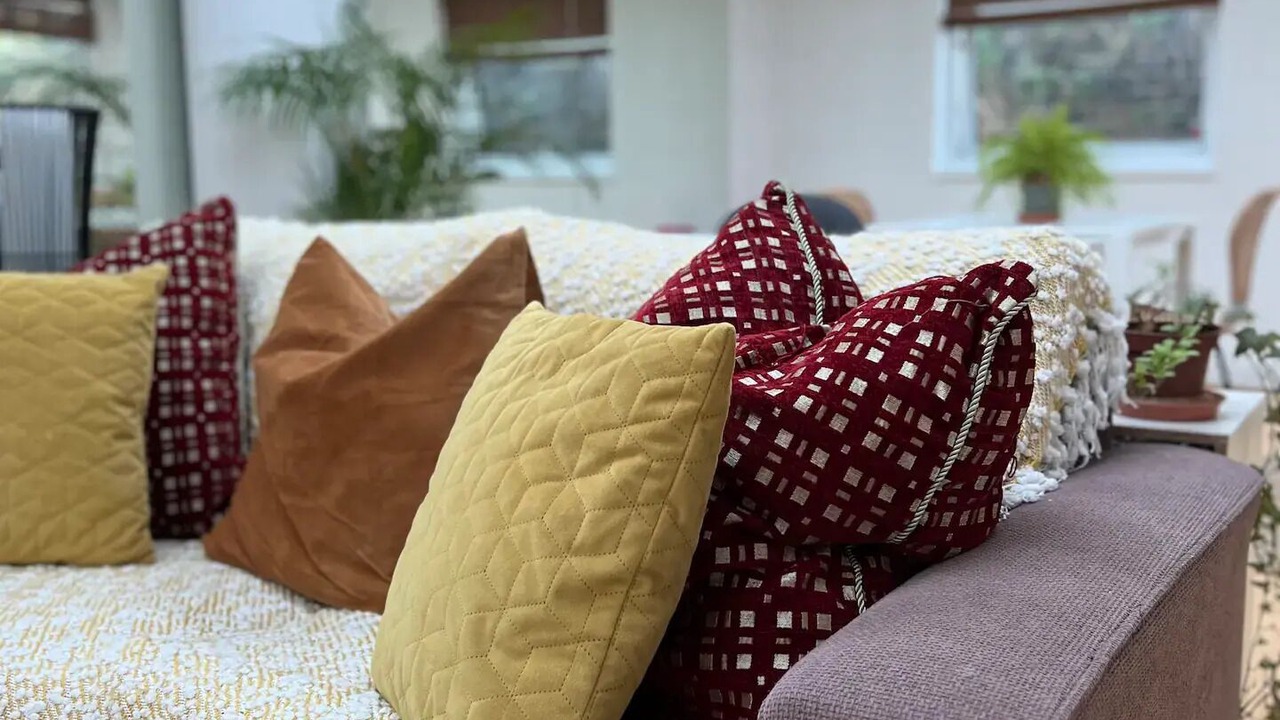 Photo of Others in Seven Sisters