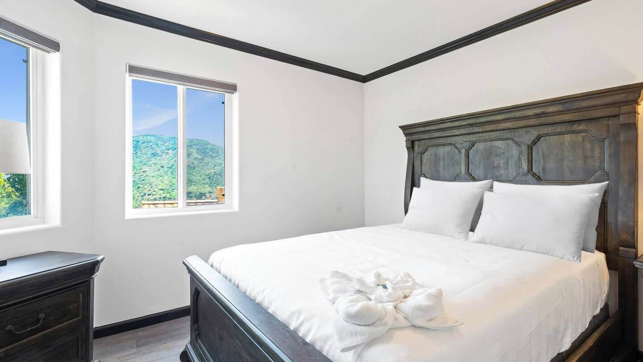 Photo of Bedroom in Malibu