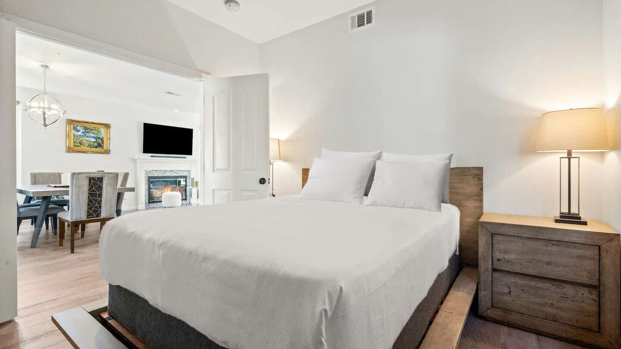 Photo of Bedroom in Malibu