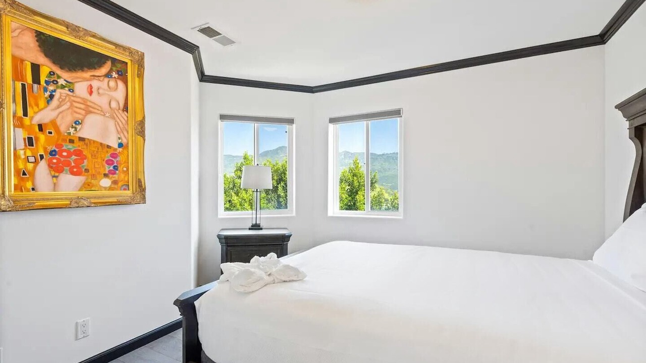 Photo of Bedroom in Malibu