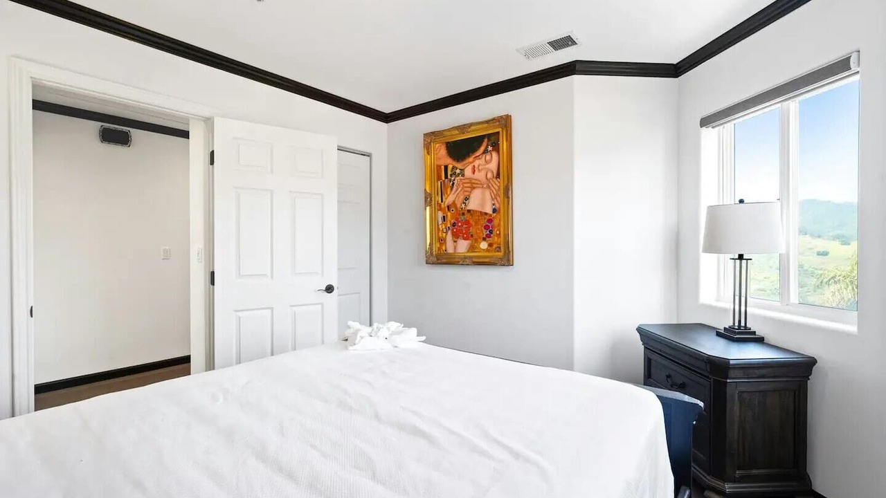 Photo of Bedroom in Malibu