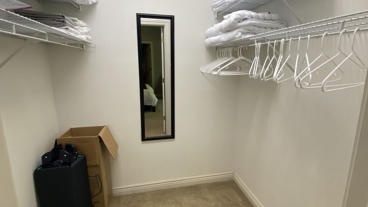 Photo of Others in Russell