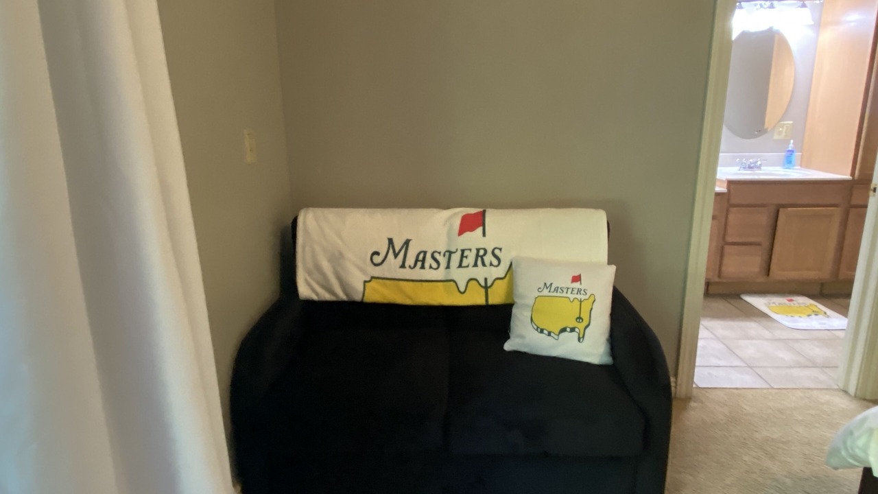 Photo of Others in Russell