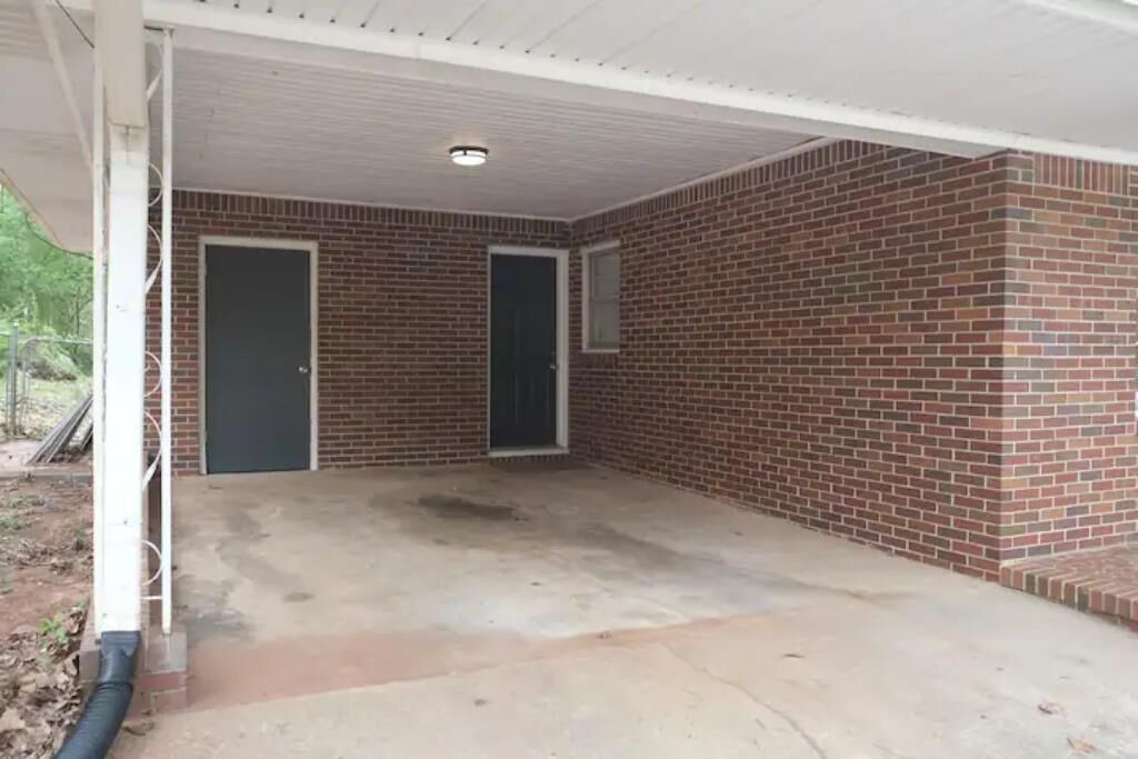 Photo of Outdoor in Griffin