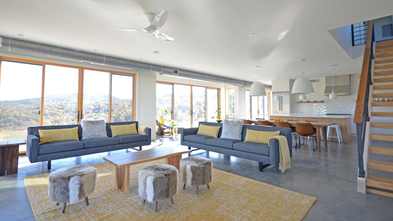 Photo of Livingroom in South Fork