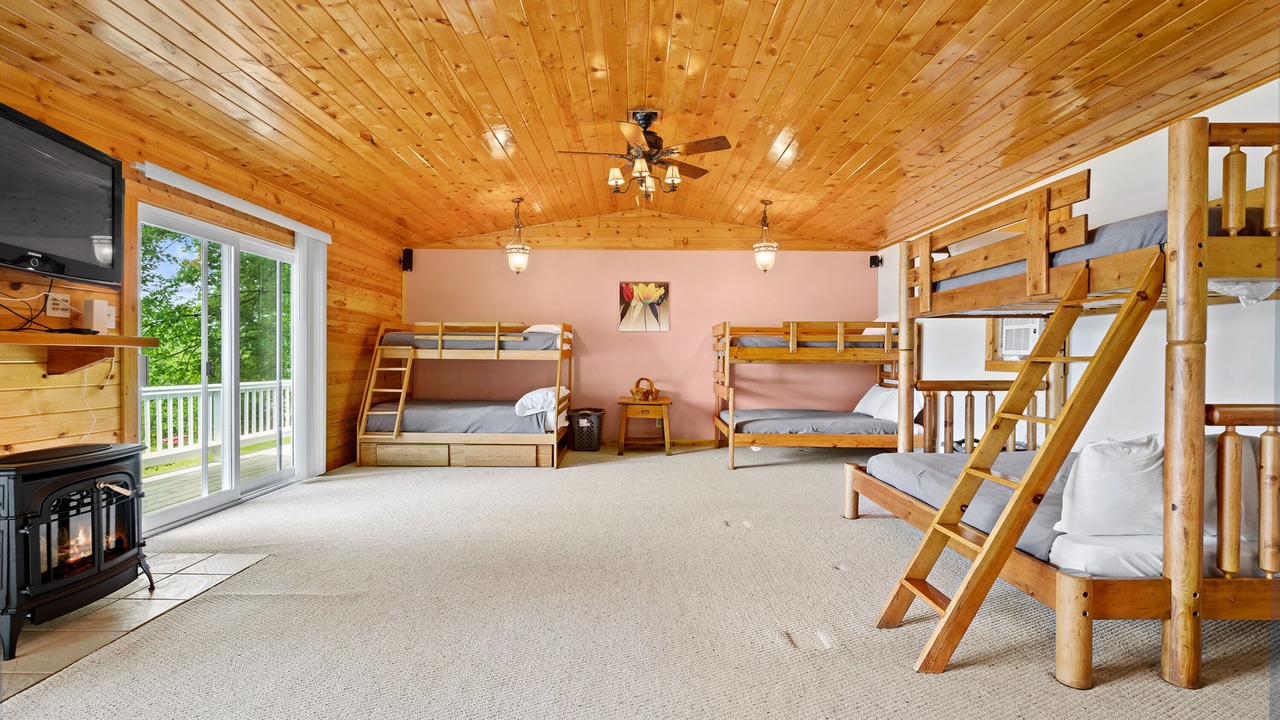 Photo of Bedroom in Reed City
