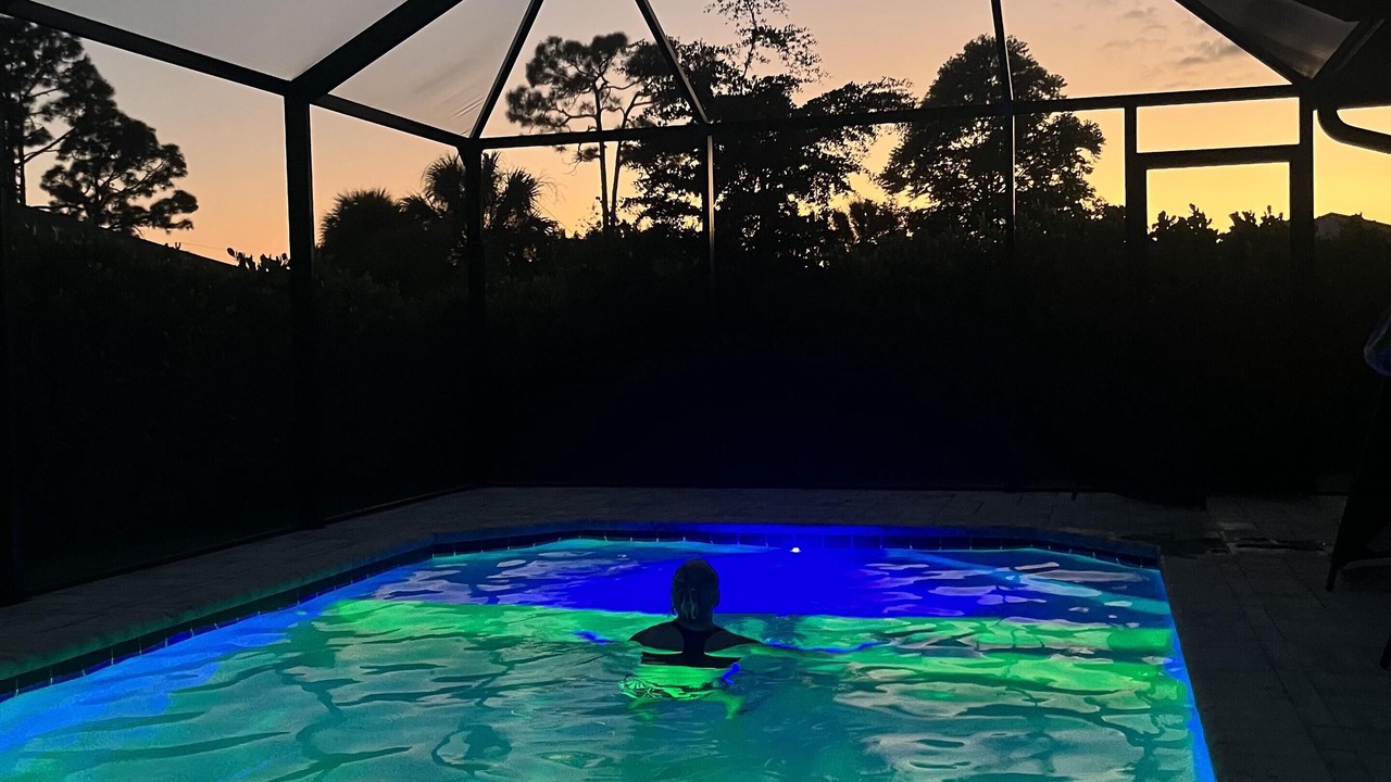 Photo of Outdoor in Jacarandas
