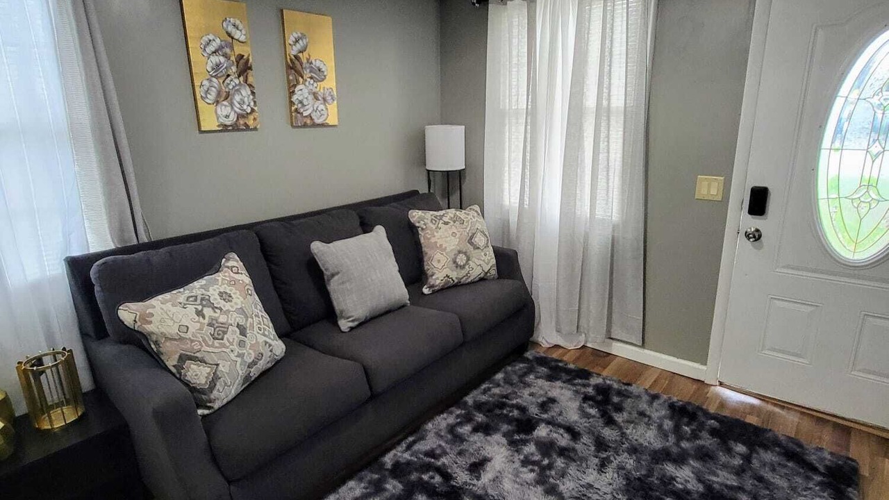 Photo of Livingroom in Rochester